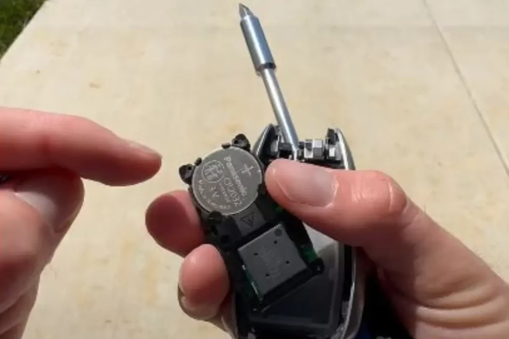 subaru key fob battery replacement